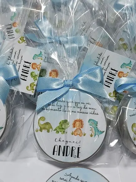 Vela Perfumada na Latinha/ Chá de Bebê/ Dinossauro Aquarela
