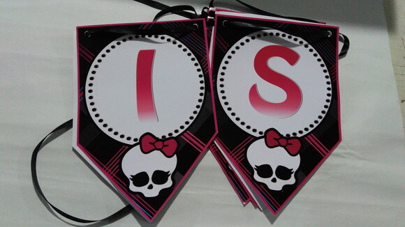 Bandeirolas Monster High