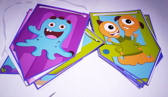 Bandeirolas Personalizadas Monstros S.a.