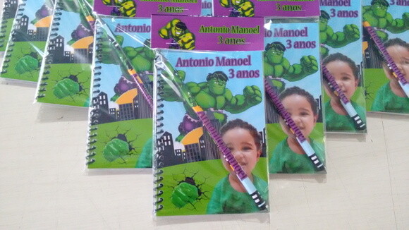 Caderno de Desenho Personalizado Huck