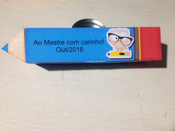 Caixa lapis dia dos professores