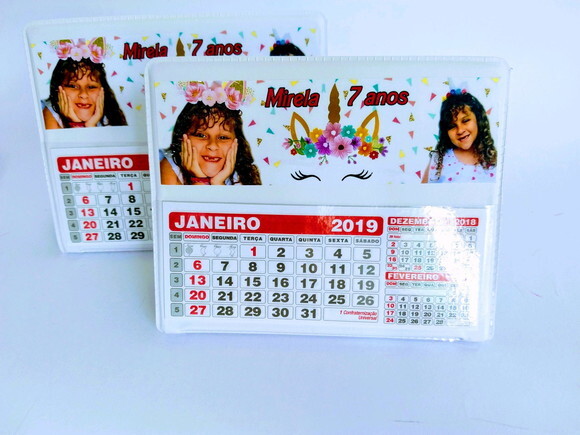 Calendario de mesa personalizado unicórnio
