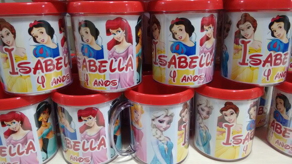 Caneca Personalizada as Princesas