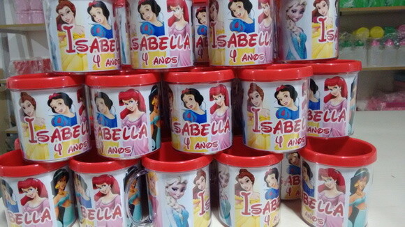 Caneca Personalizada as Princesas