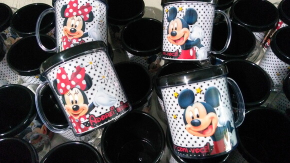 Caneca Personalizada Mickey e Minnie