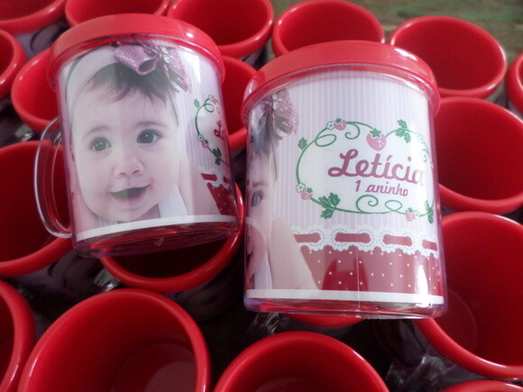 Caneca Personalizada Moranguinho