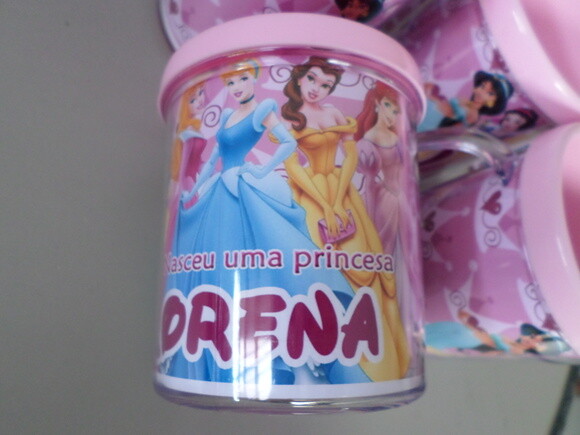 Caneca Personalizada Princesas