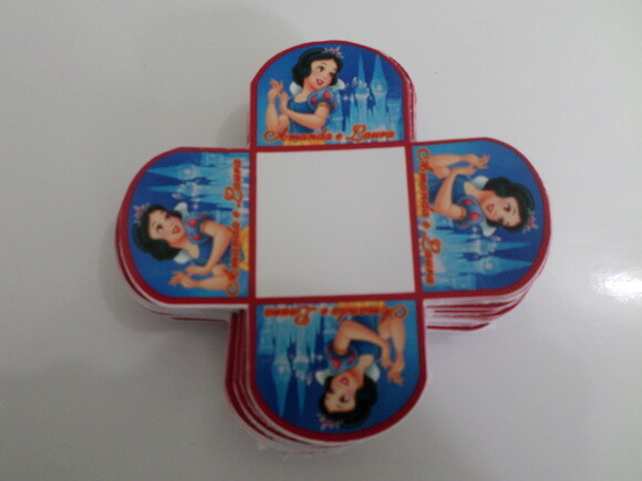 Forminha para Doces Branca de Neve