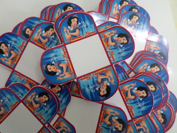 Forminha para Doces Branca de Neve