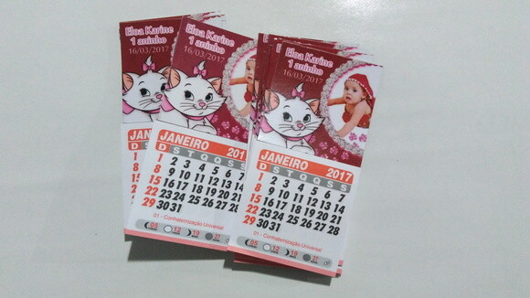 Imã com calendario gata marie