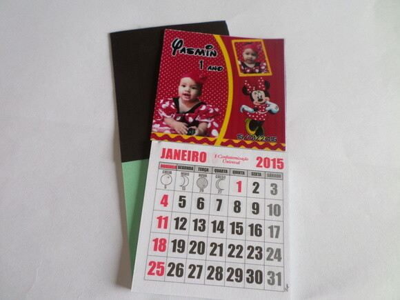imã minie vermelha com calendario