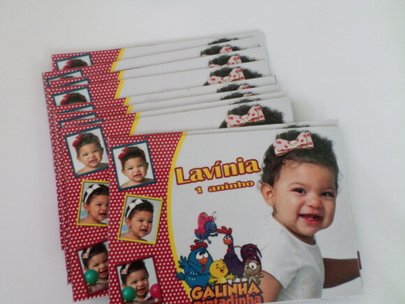 Imã para geladeira galinha pintadinha