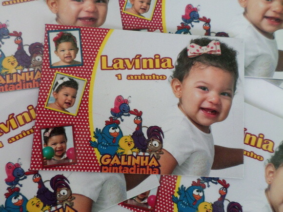 Imã para geladeira galinha pintadinha