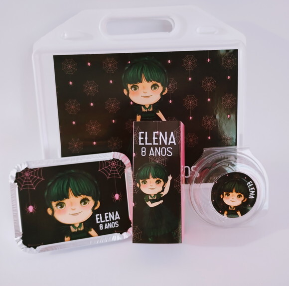 Kit Maleta Festa na Escola Wandinha