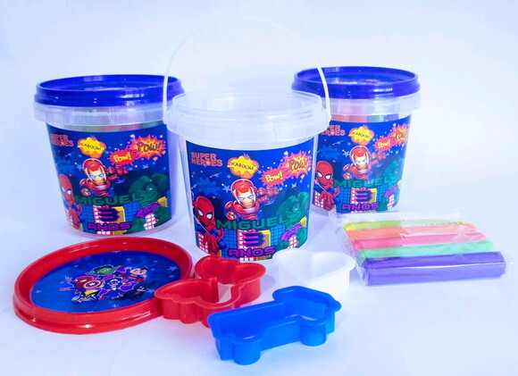 Kit Massinha os Vingadores