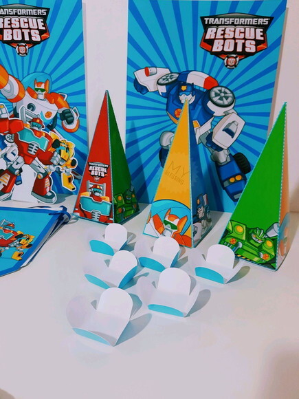 Kit Só Um Bolinho Rescue Bots