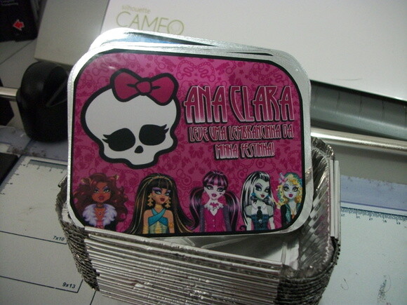 Marmitinhas Personalizadas Monter High