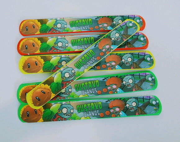 Pulseira Bate Enrola Personalizadas Planta x Zumbis