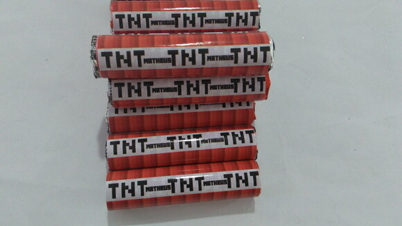 Rotulo Personalizado para baton tnt minecraft