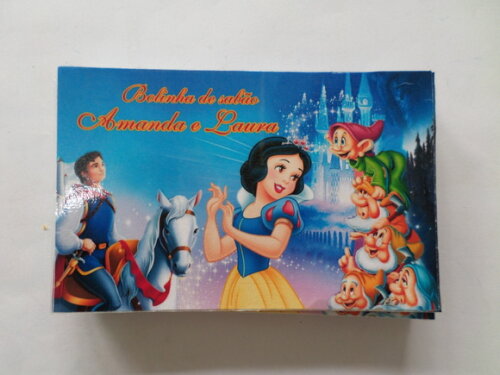 Bolinha de sabão branca de neve