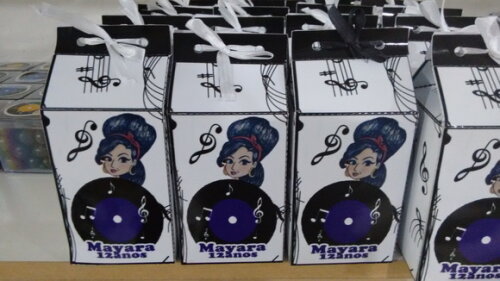 Caixa Milk Personalizada Notas Musicais