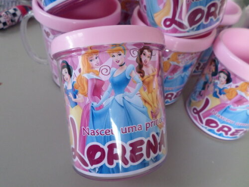 Caneca Personalizada Princesas