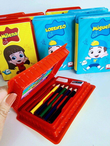 Estojo Personalizado do Lucas Neto