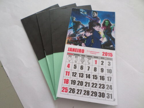 Imã com calendario