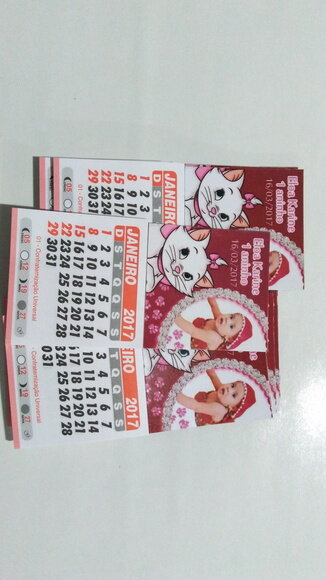 Imã com calendario gata marie
