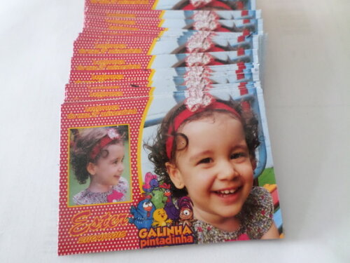 Imã para geladeira galinha pintadinha