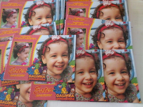 Imã para geladeira galinha pintadinha