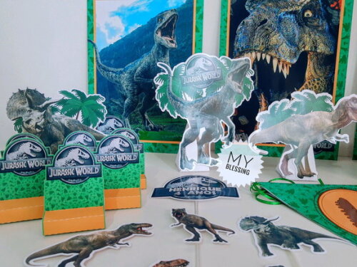 Kit Só Um Bolinho Jurassic Word
