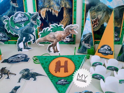 Kit Só Um Bolinho Jurassic Word