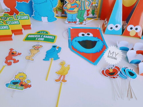 Kit Só Um Bolinho Vila Sésamo