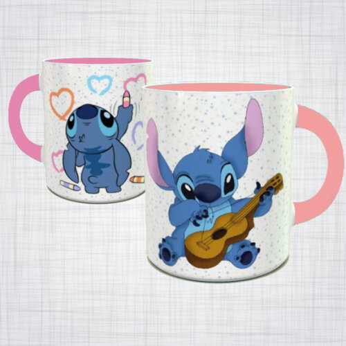 Caneca Porcelana lilo e stitch tocando violão desenhando