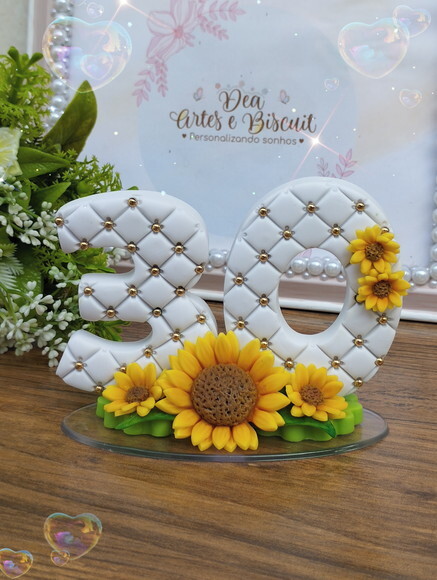 Vela Girassol Artesanal em Biscuit | Dea Artes e Biscuit