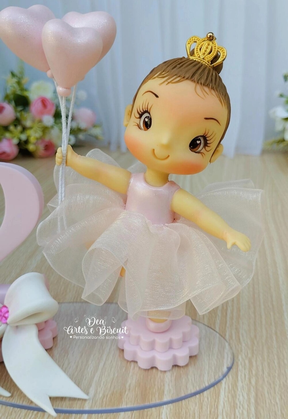 Topo de Bolo Bailarina em Biscuit com Vela e Nome Personalizado