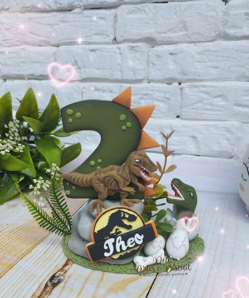 Vela Personalizada em Biscuit - Tema Dinossauro