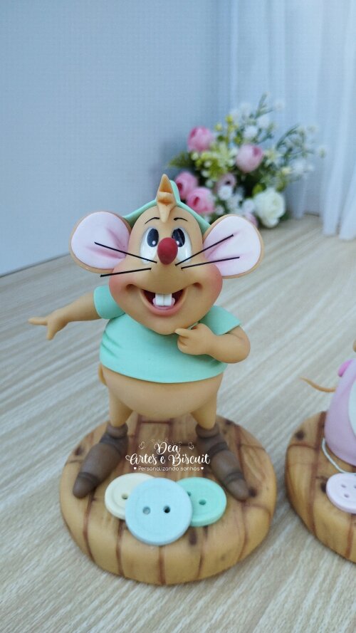 Enfeite de Mesa Biscuit Ratinhos da Cinderela (Unitário) Candy