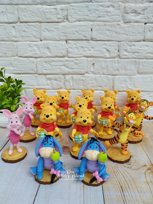 Apliques de Luxo Turma do Ursinho Pooh em Biscuit