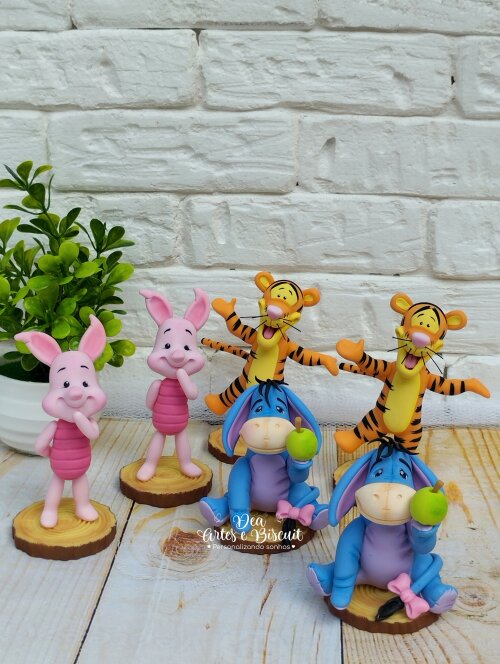 Apliques da Turma Ursinho Pooh em Biscuit - Dea Artes e Biscuit