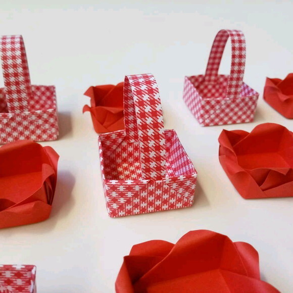 Cestinha Lótus Vermelho | Forminha para Doces em Origami