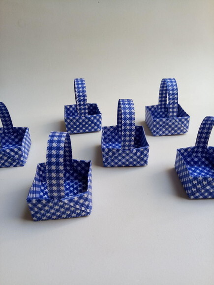 Cestinha Xadrez Azul | Forminha para Doces em Origami