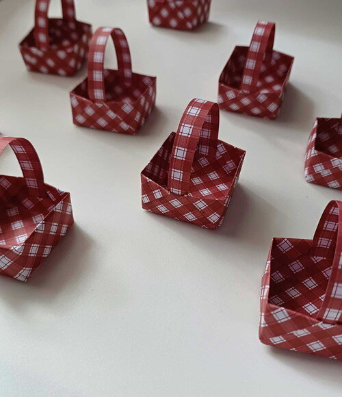 Cestinha Xadrez | Forminha para Doces em Origami