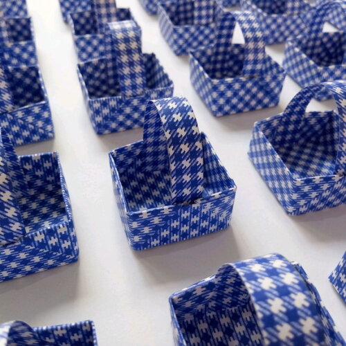 Cestinha Xadrez Azul | Forminha para Doces em Origami