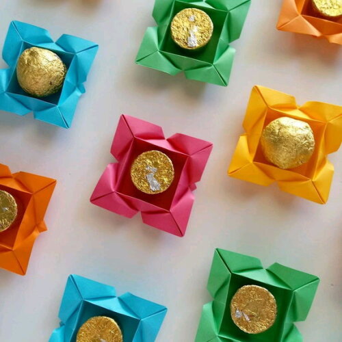 Pétalas | Forminha para Doces em Origami