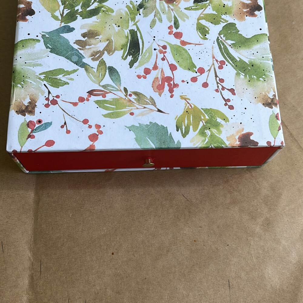 Caixa gaveta para 16 doces