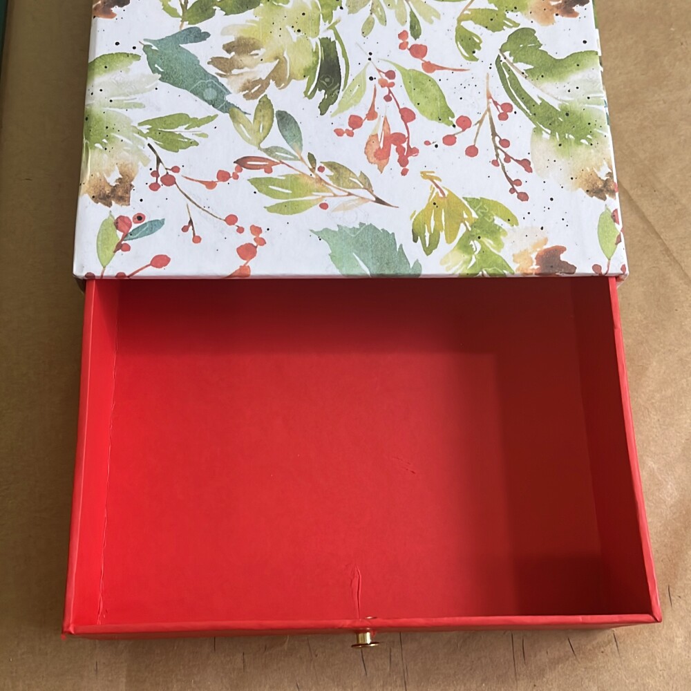 Caixa gaveta para 16 doces