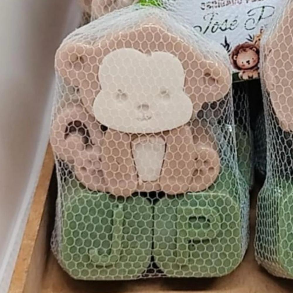 Lembrancinha Sabonete Artesanal Safari Macaco com 2 letras