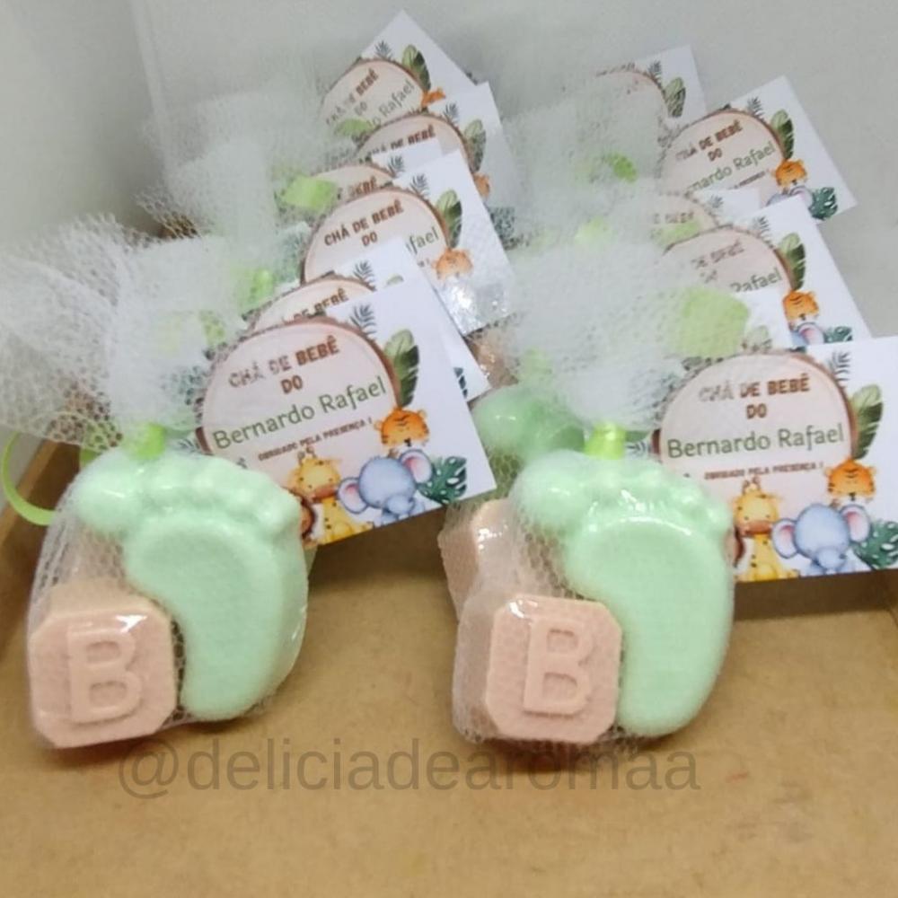 Lembrancinha Sabonete Artesanal Pezinho com 1 letra